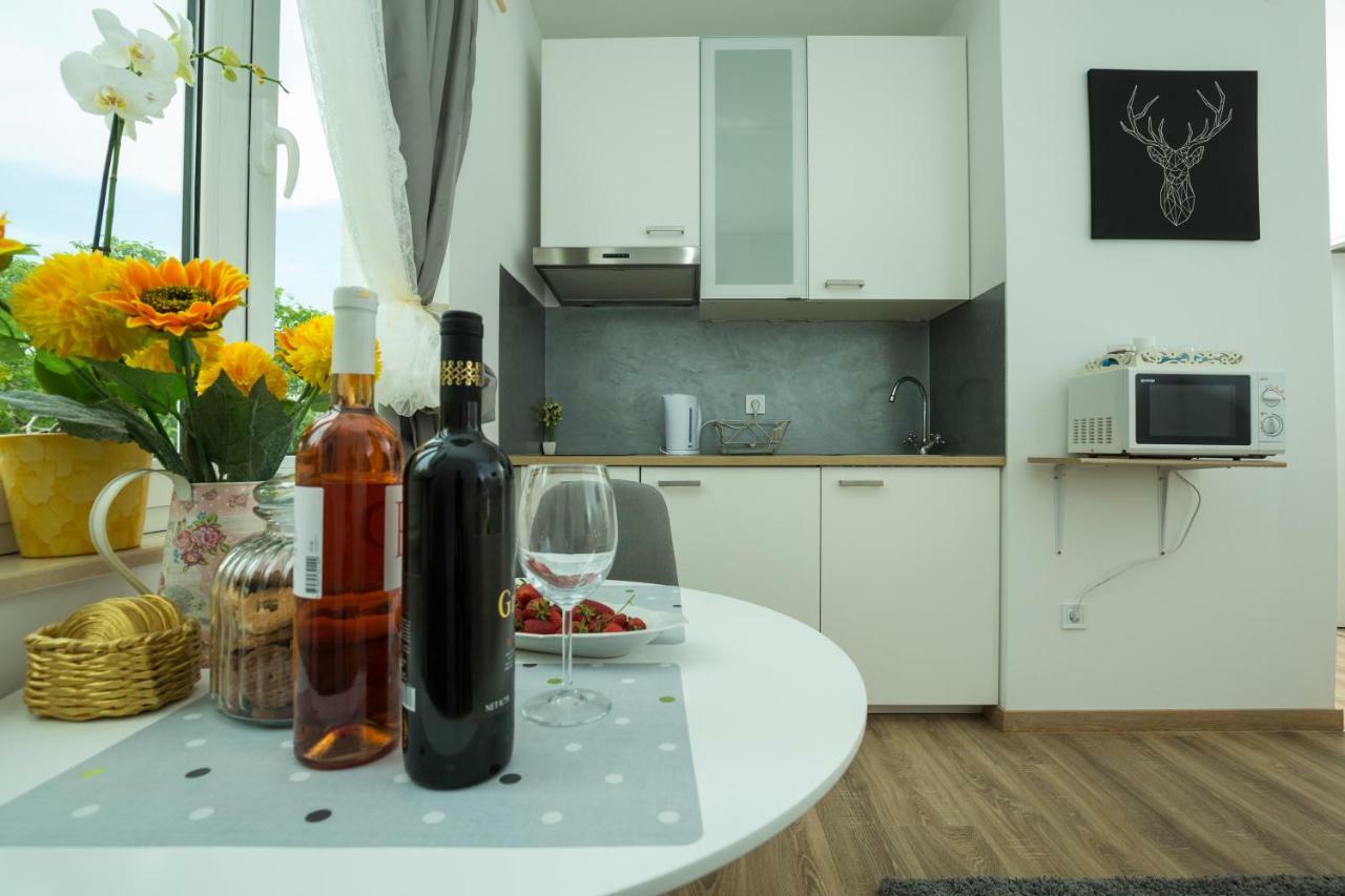 Apartman Anastazija Ровінь Екстер'єр фото