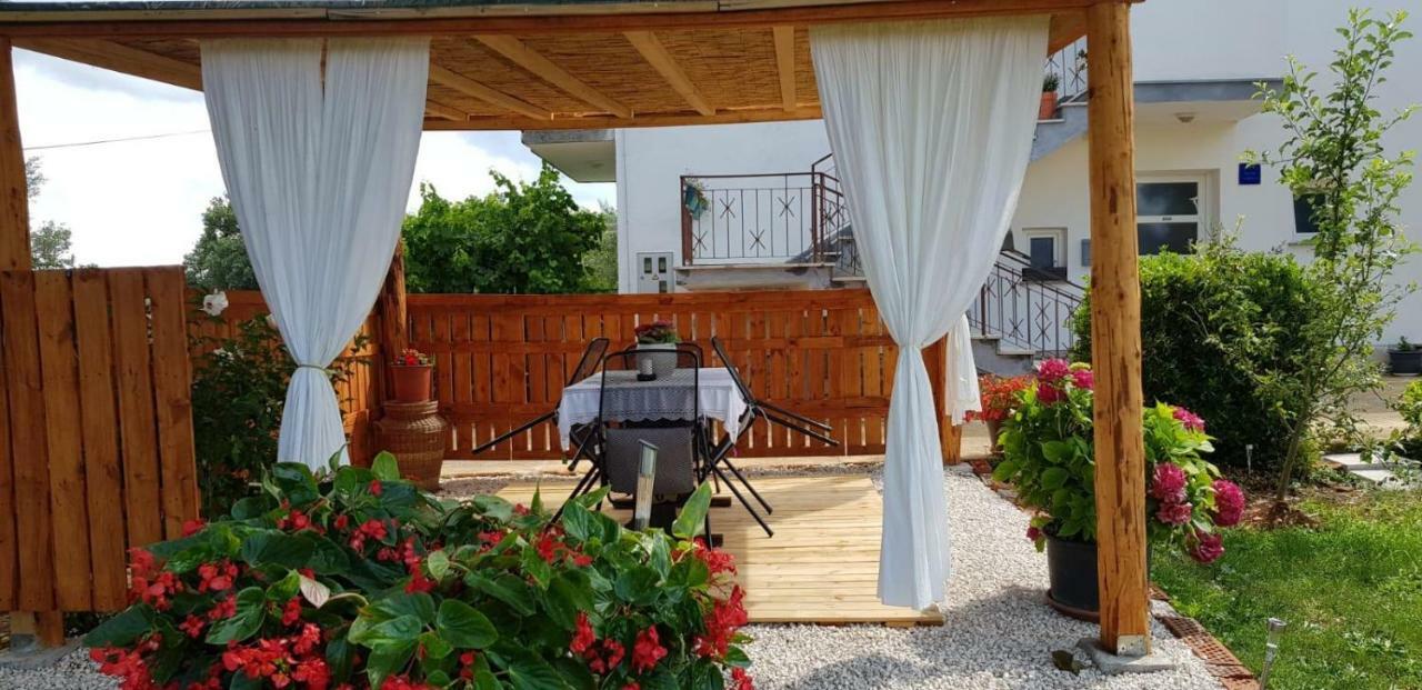 Apartman Anastazija Ровінь Екстер'єр фото